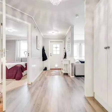 Cozy In Heggedal With House A Panoramic View 4* Asker